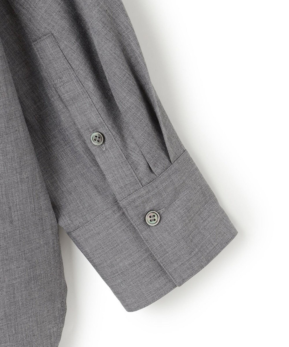 23区 【SLOW/一部店舗限定】ライトタンブラータフタ バックボタン シャツ 