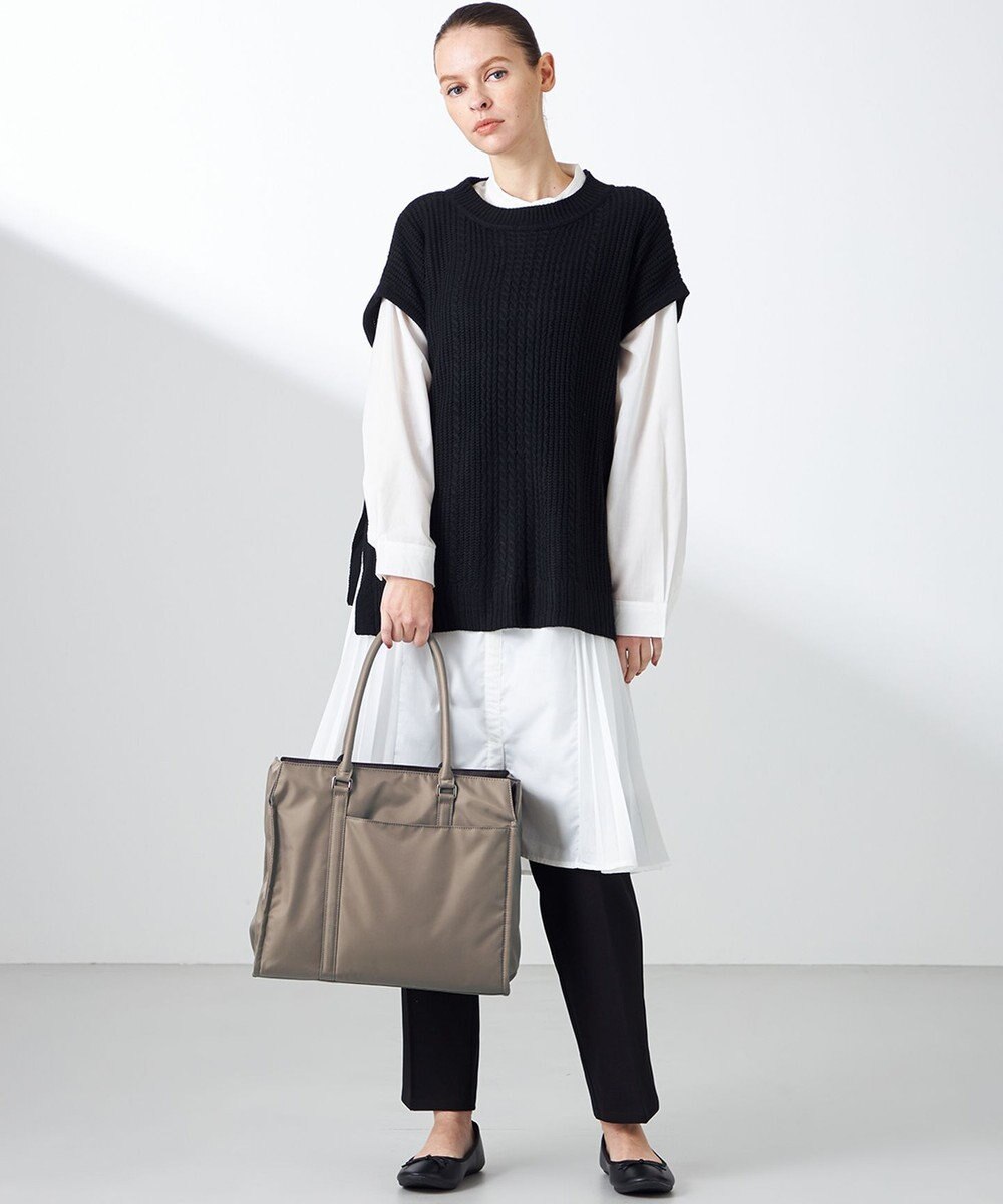 Y'SACCS 【ムック本掲載】ツイルナイロン　スクエアトート　Mサイズ 