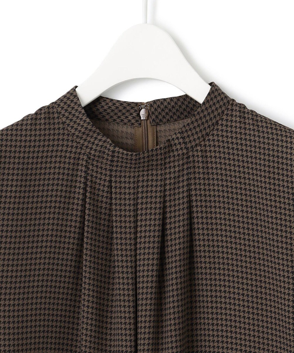 ICB 【接触冷感・UVケア・速乾・洗える】BackSatinAmunzen ハイネックブラウス 