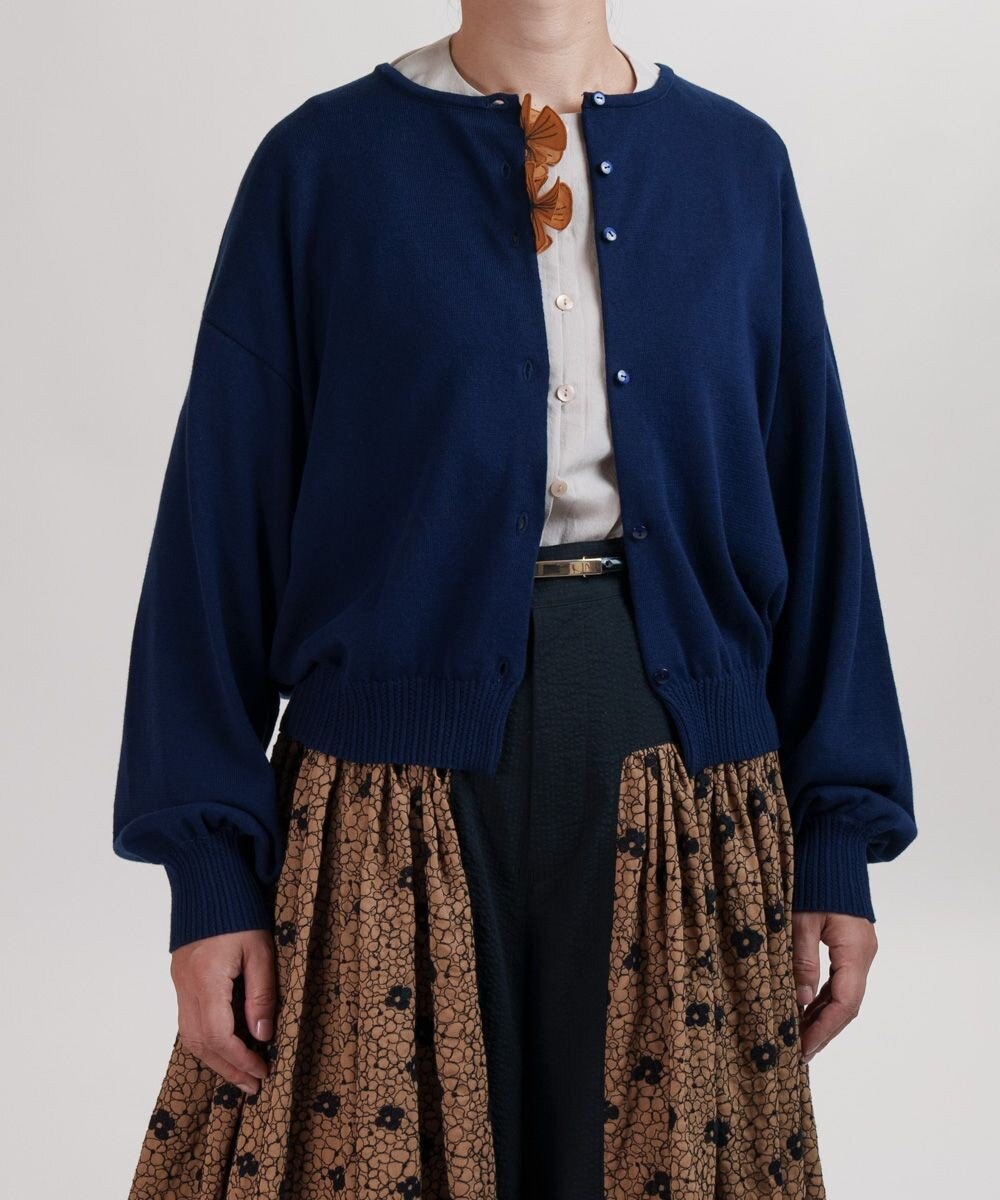 muuc 花モチーフ付きコットンニットカーディガン 