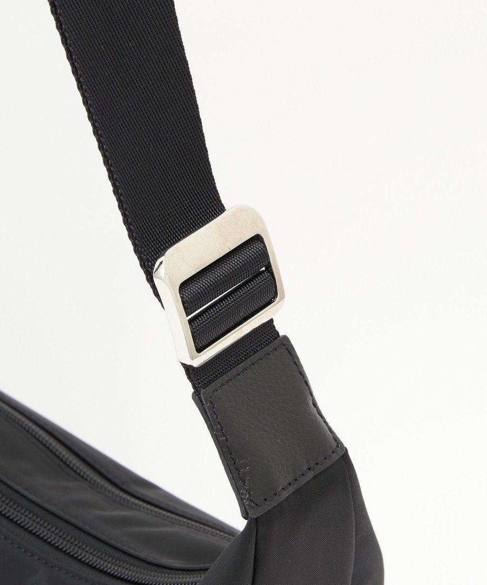 russet ナイロンラウンドショルダーバッグ (CE-1327-WEB) 