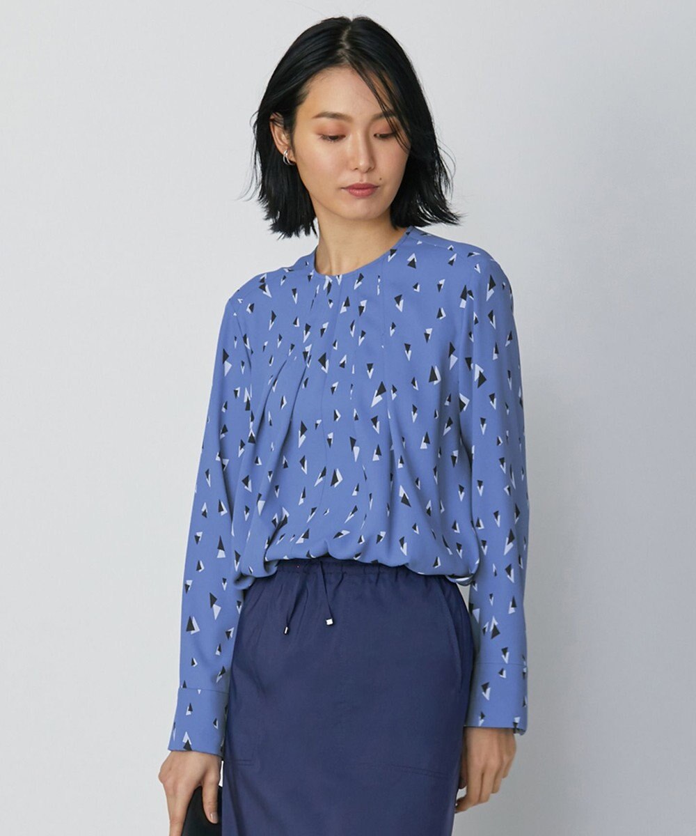 ICB 【UVケア・速乾】Back Satin Amunzen クルーネックブラウス 