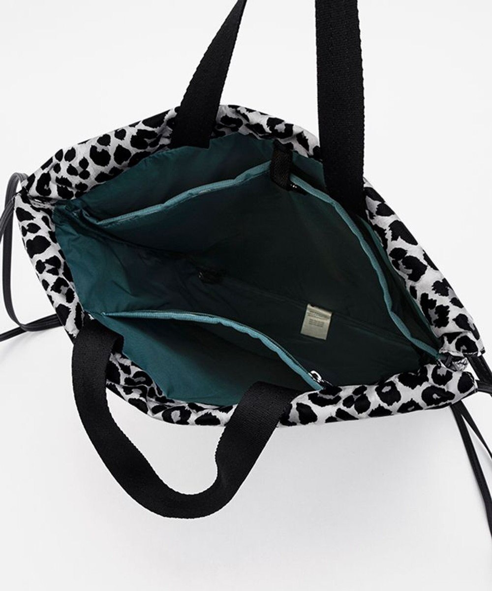 LeSportsac TH CITY KNAPSACK/アップタウンレオパード/ブラック 
