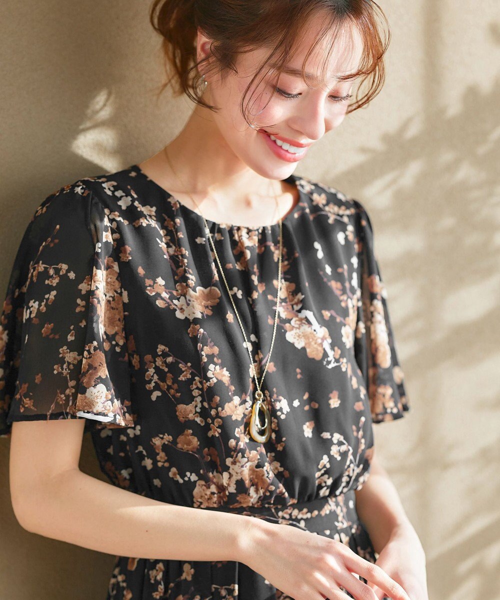 Tiaclasse 【小倉優子さん着用・洗える】大花柄シフォンワンピース 