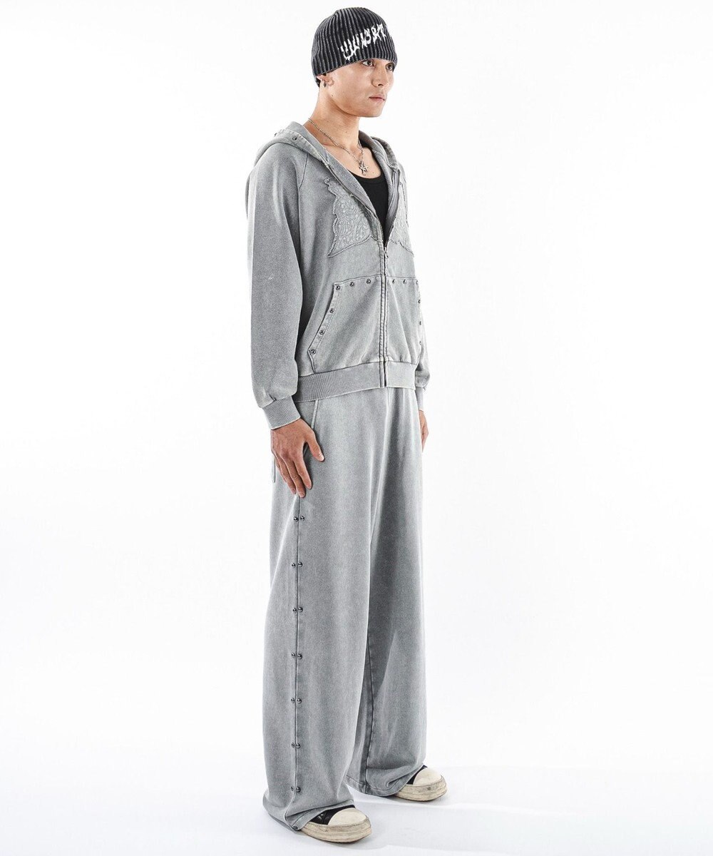 WEGO 【ユニセックス着用ITEM】ブリーチスタッズロゴスウェットパンツ 