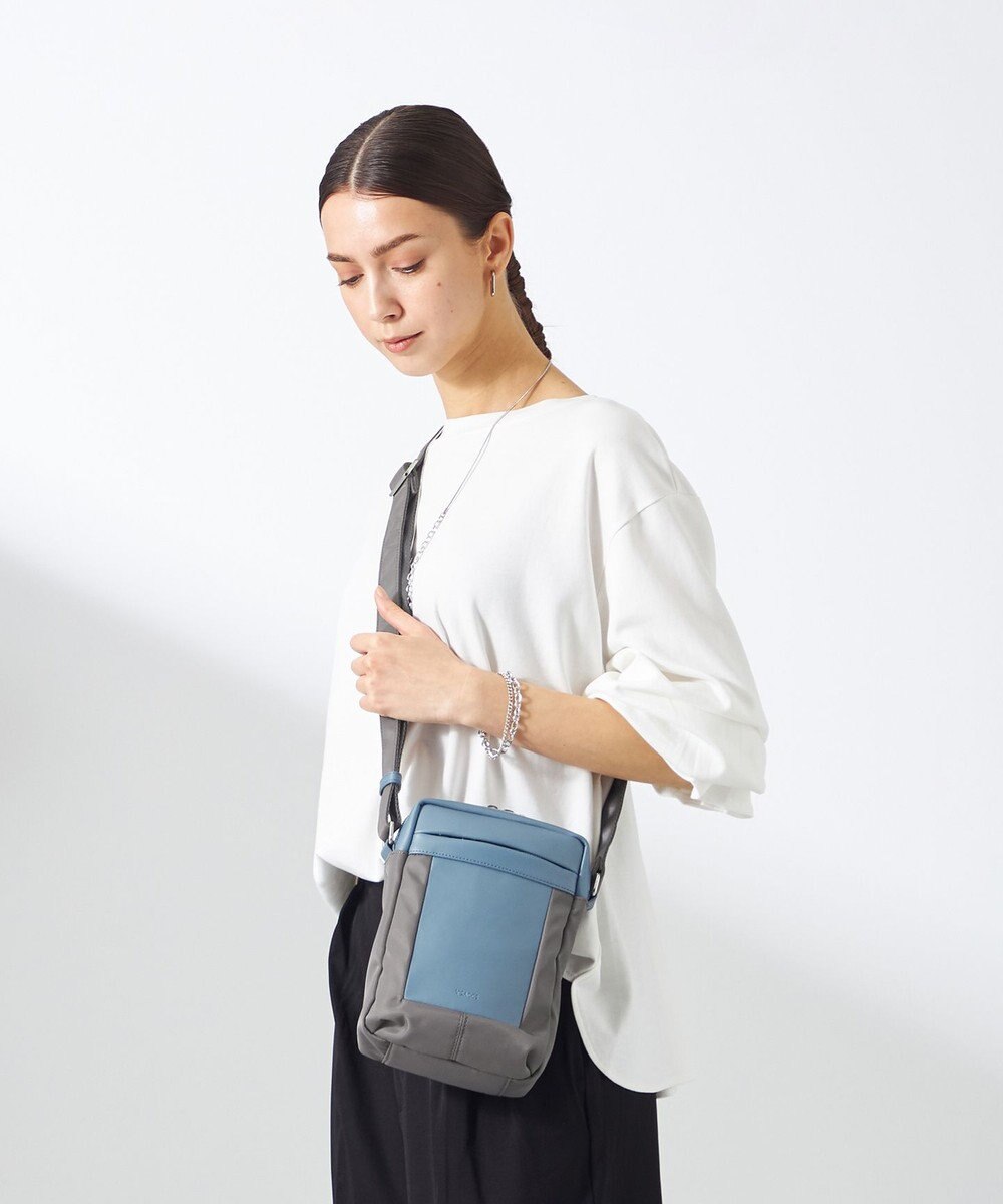 Y'SACCS ブロックモチーフポシェット 