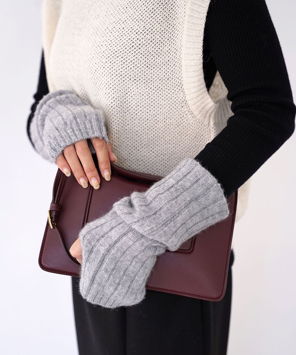 TOQUE 〈大草直子さんアドバイザー〉ベビーアルパカ×ウール縮絨ニットアームウォーマー 