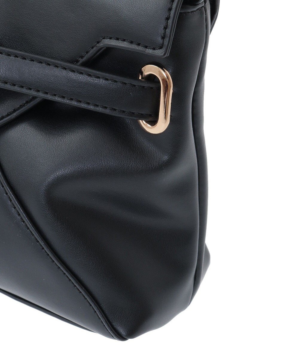 YECCA VECCA ベルトデザインチェーンバッグ 