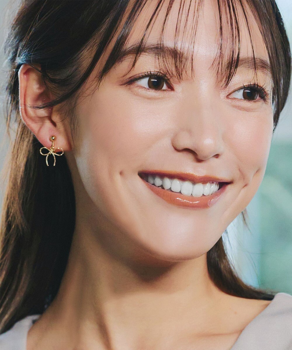 Tiaclasse 【安田美沙子さん着用/金属アレルギー対応/選べる2TYPE】チェーンリボン イヤリング・ピアス 