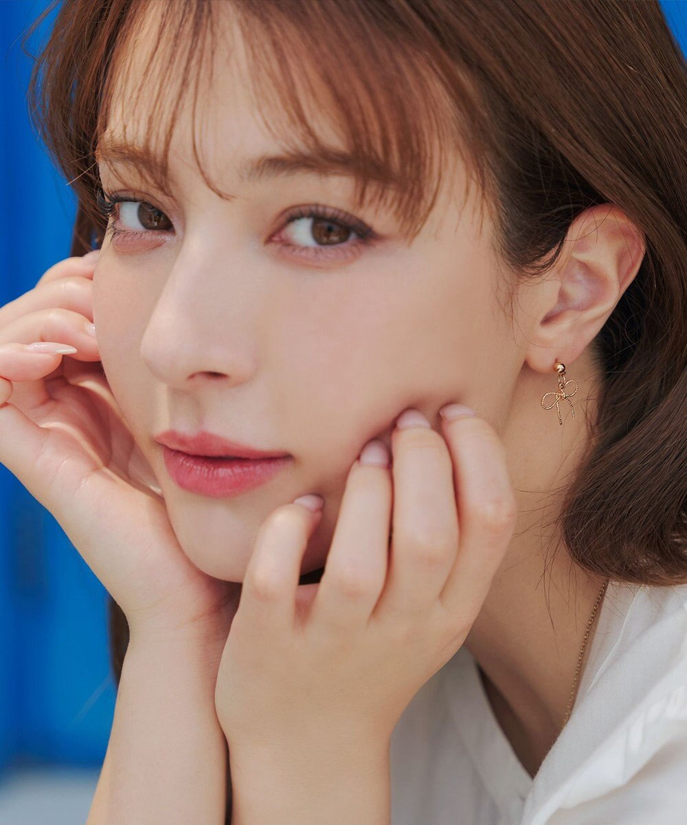 Tiaclasse 【安田美沙子さん着用/金属アレルギー対応/選べる2TYPE】チェーンリボン イヤリング・ピアス 
