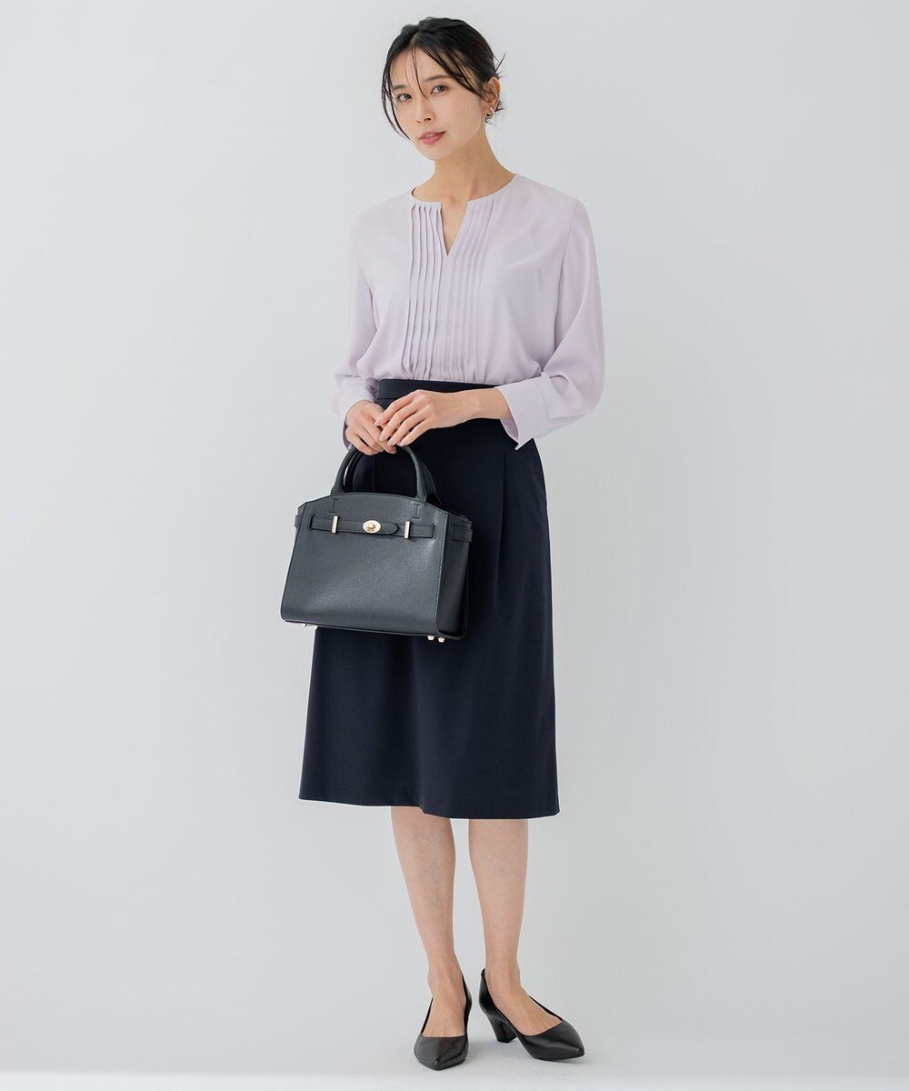 23区 S 【洗える】 バックサテンアムンゼン キーネック ブラウス 