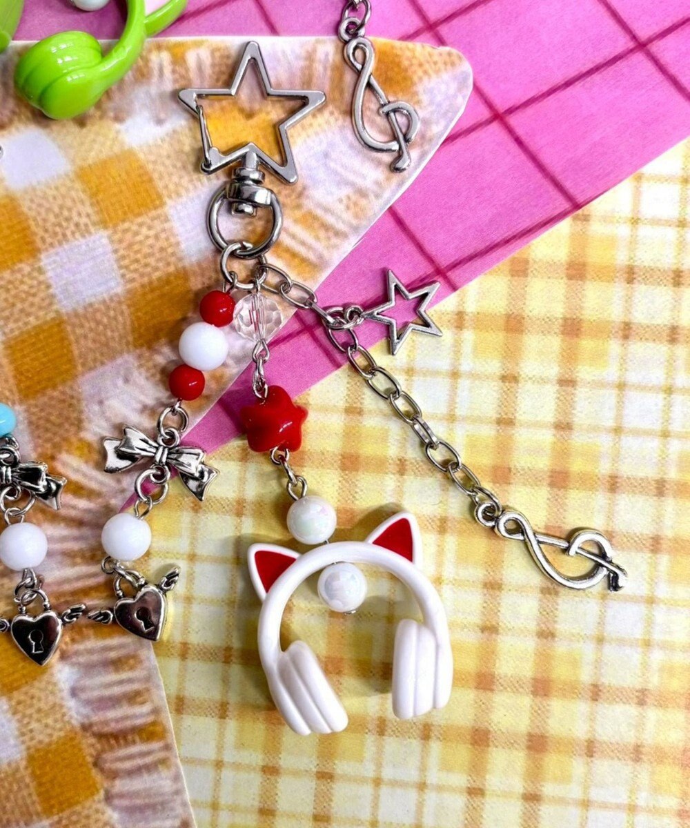 WEGO ネコミミヘッドホンビーズキーホルダー 