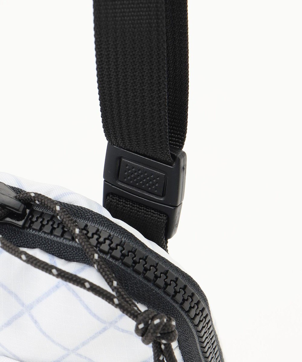 JOSEPH ABBOUD MOUNTAIN 【Flowfold・リサイクル素材】Portland Phone Bag 0.25L クロスボディバッグ 