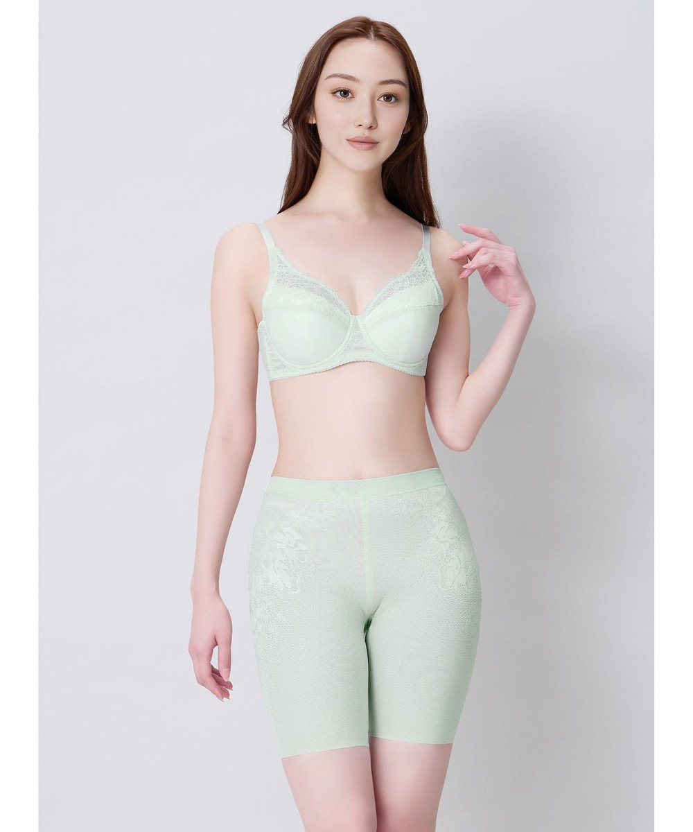 Wing ブラジャー 汗のベタつきや不快感を軽減 背中すっきり 自然なまる胸メイク 【夏のうすかるブラ】 フルカップブラ 春 夏 KB2173 ウイング／ワコール 