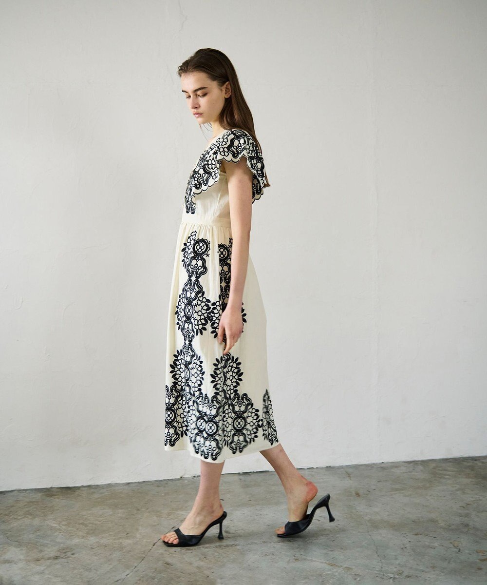 GRACE CONTINENTAL バイカラー刺繍コットンワンピース 