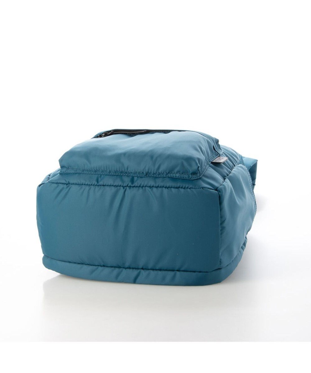 Y'SACCS ナイロン A4リュック　Sサイズ 