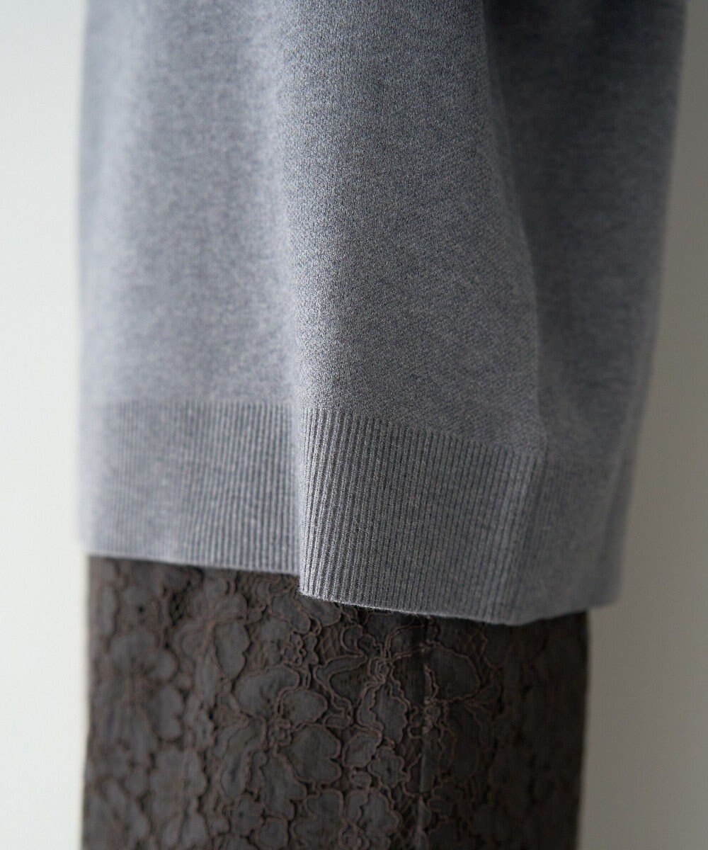 YECCA VECCA 刺繍ロゴニット 