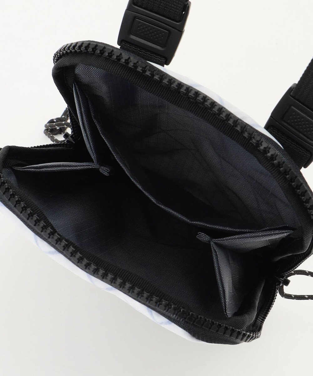 JOSEPH ABBOUD MOUNTAIN 【Flowfold・リサイクル素材】Portland Phone Bag 0.25L クロスボディバッグ 