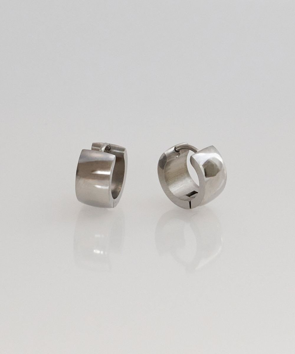 Phoebe 【限定セット】アーバンクロストップコードネックレス×ワンタッチワイドフープミニピアス 