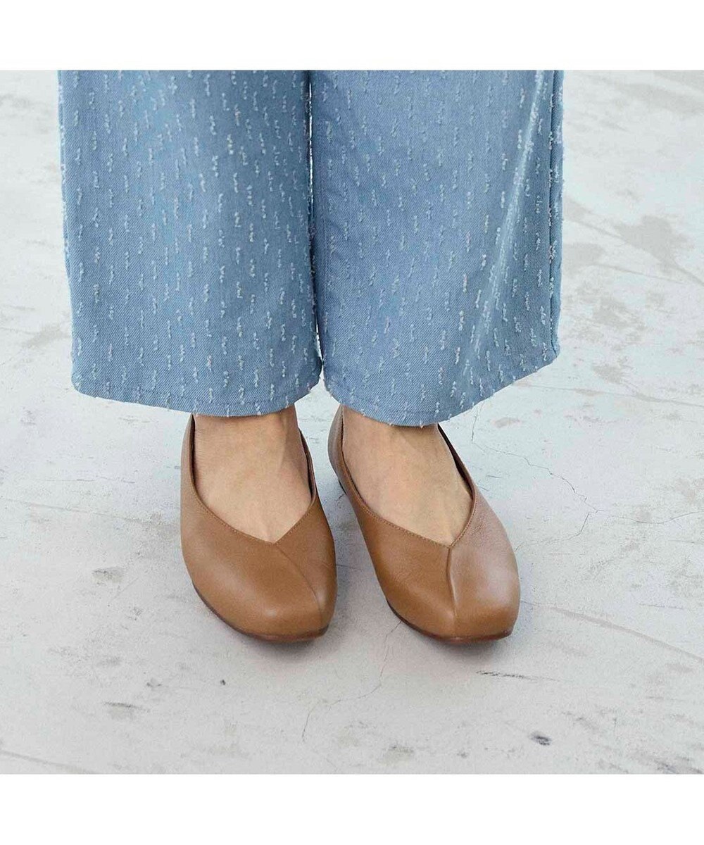 ing <ing>【WEB限定】スクエアトゥVカットフラットシューズ 