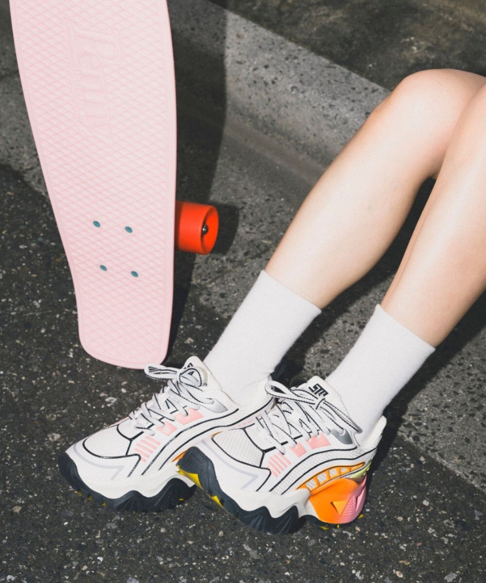 STEVE MADDEN FENIXX ダイナミックソールスニーカー 