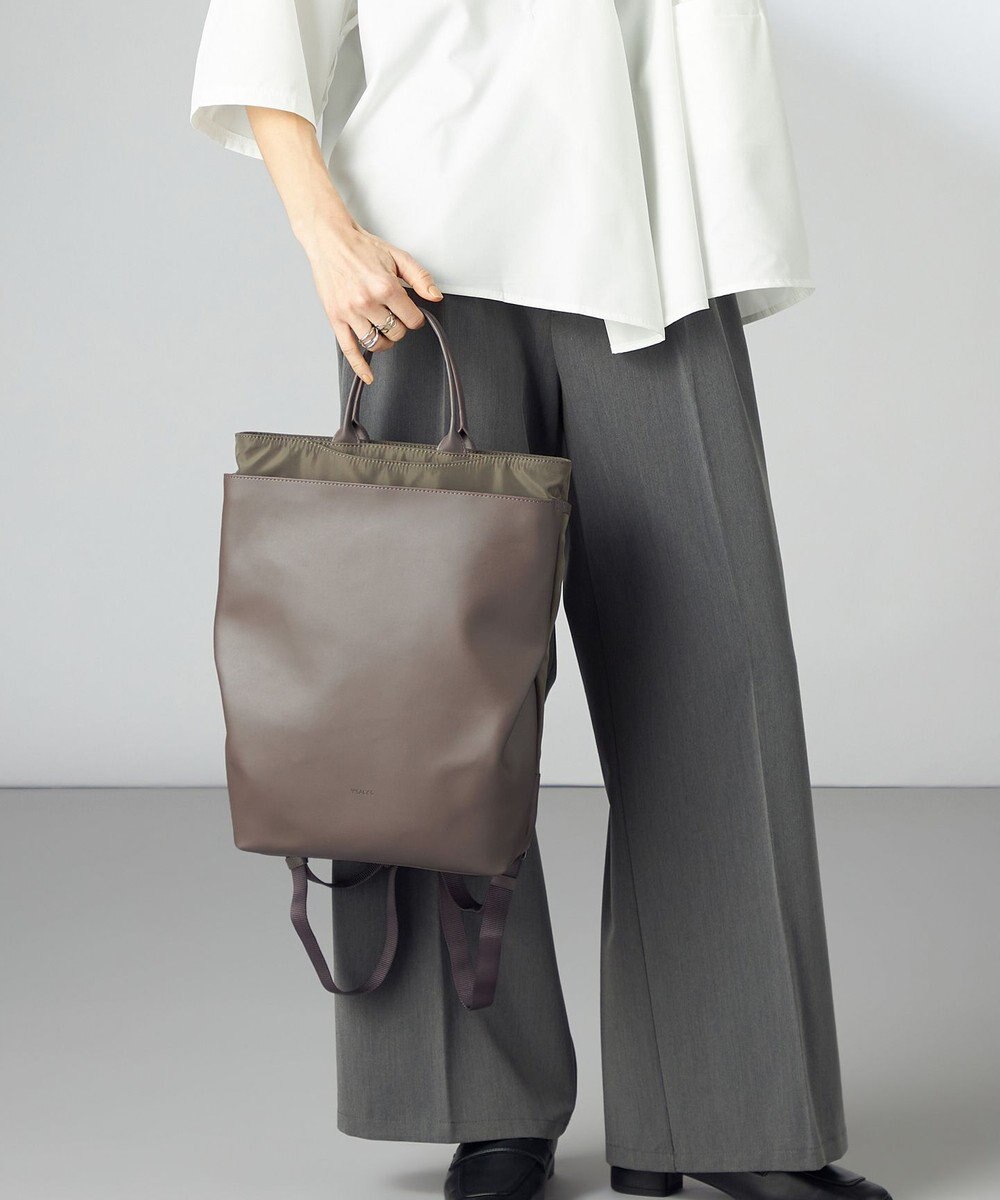 Y'SACCS シルキーリュクスバックパック 