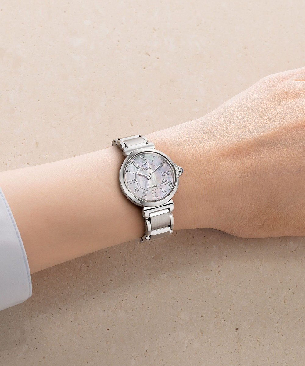 CITIZEN 【シチズン エル】みずみずしいピンクのグラデーションが華やぐジュエリーのような腕時計 EM1060-87Y 