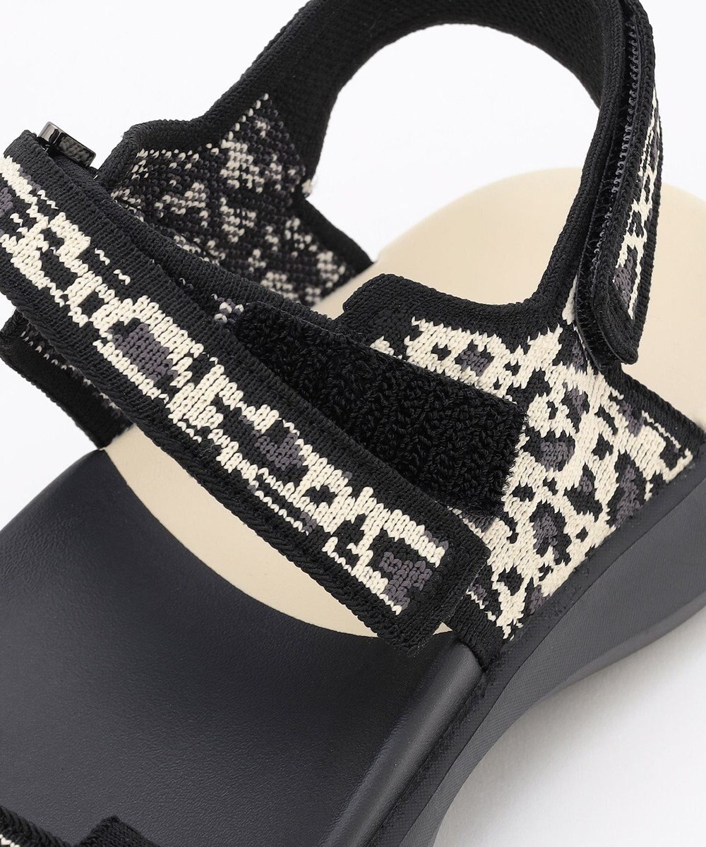 steppi ナロー ストラップ スポーツサンダル 