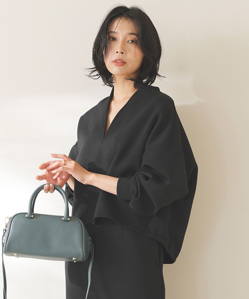 UNFILO BEAUTY FORM JERSEY キーネックプルオーバー 