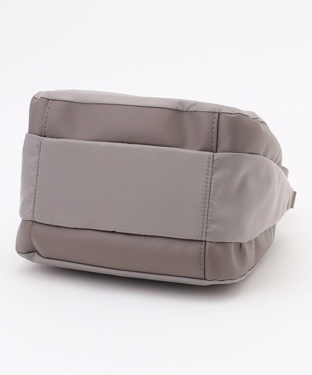 Y'SACCS スクエアすっきりトート SSサイズ 