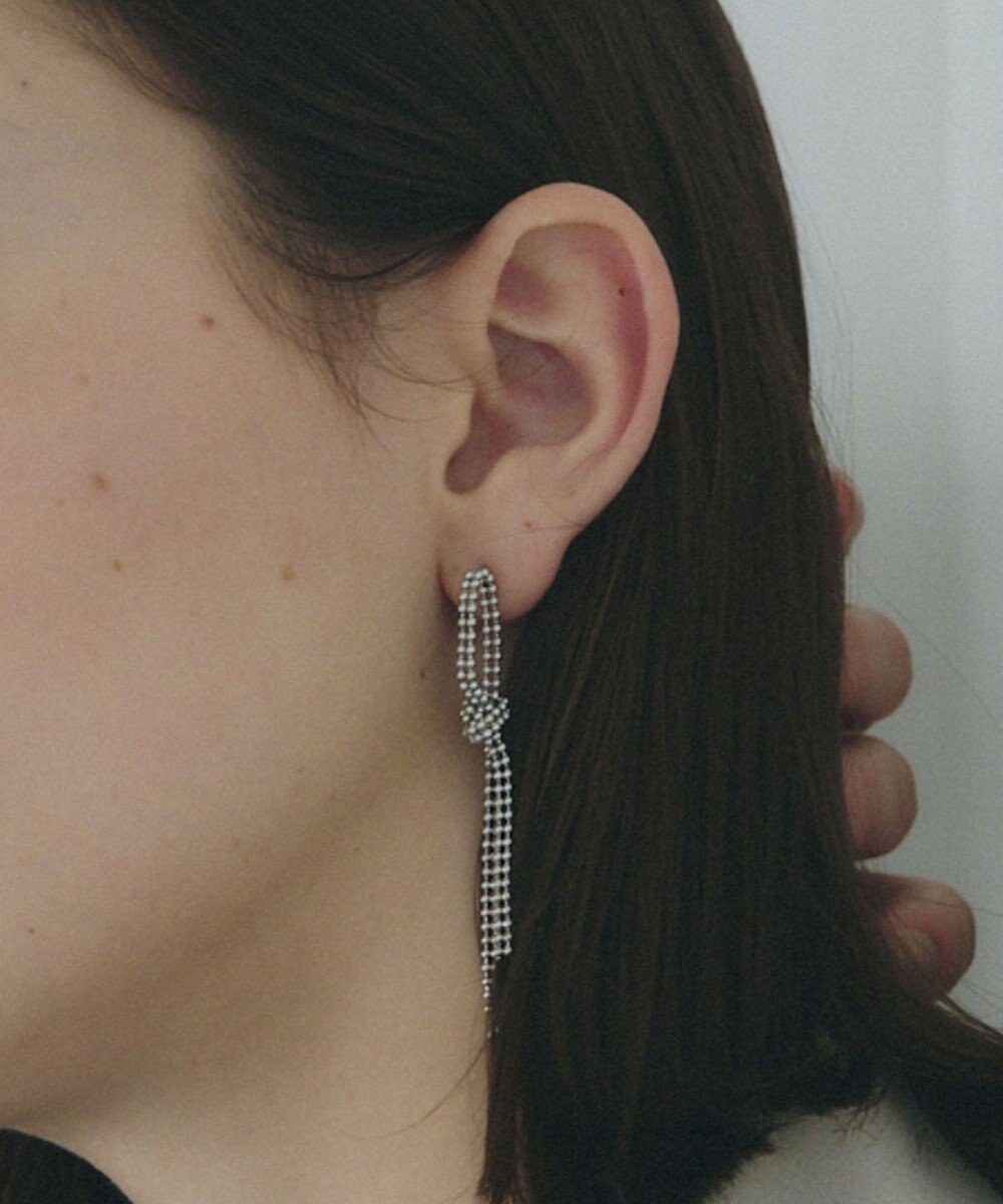 YECCA VECCA ノットボールチェーンピアス 