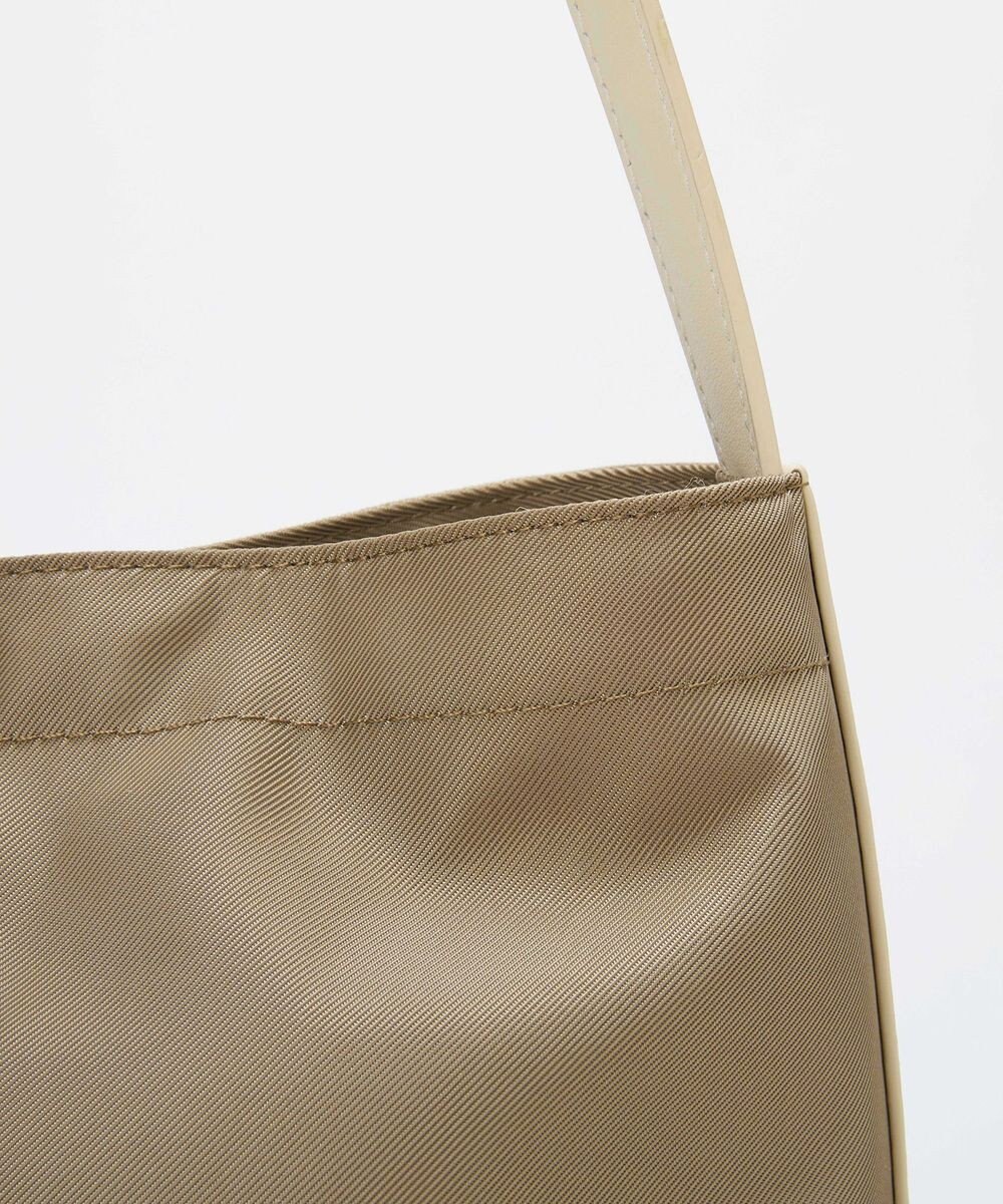 TOPKAPI 【TREASURE TOPKAPI】ナイロン センターベルト 2way ショルダーバッグ　軽量 / 肩掛け 