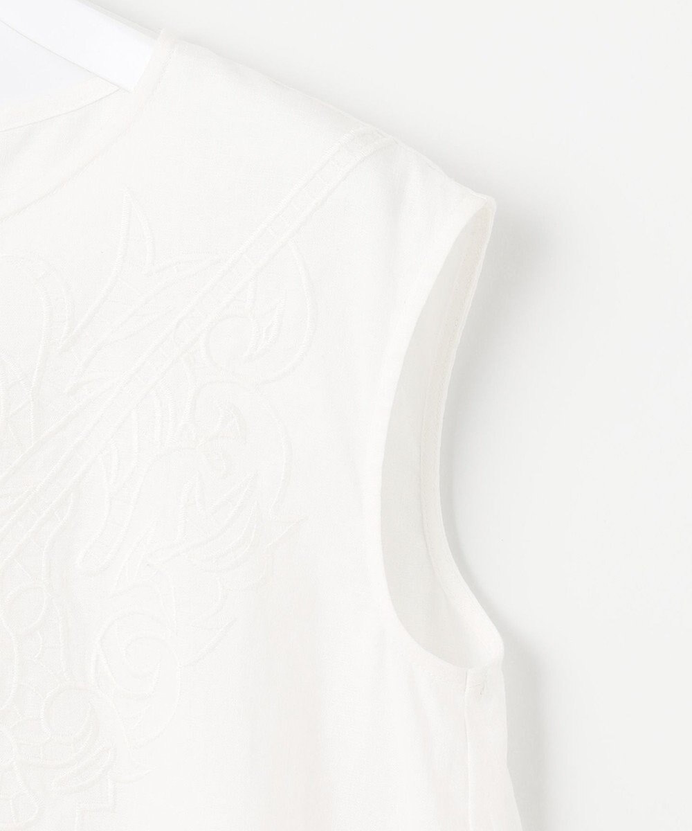 UNFILO 【撥水】レーヨン麻ライト刺繍ブラウス 