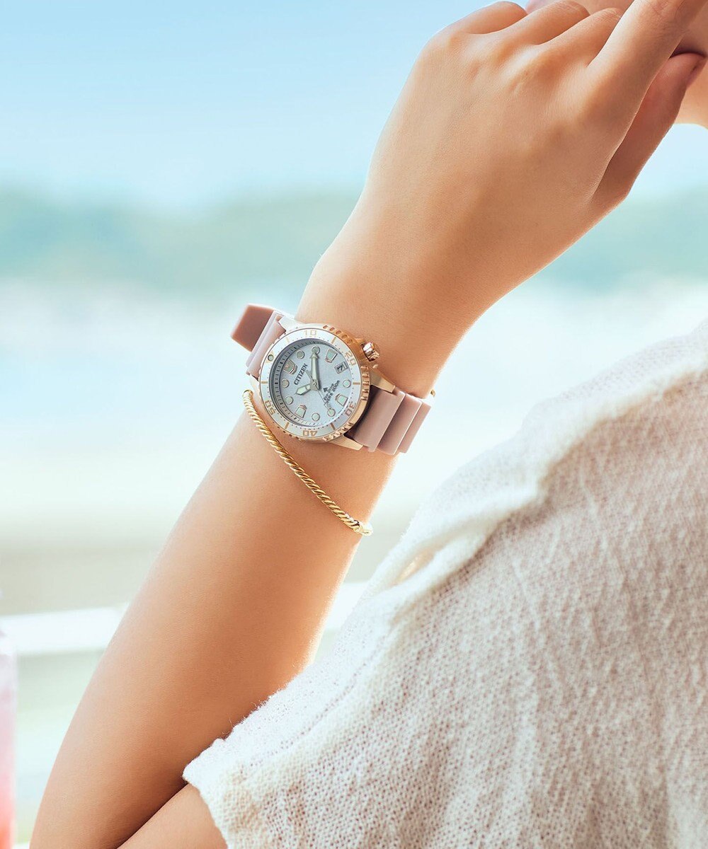 CITIZEN 【ウォームゴールド・ピンクの華やかダイバー】200ｍ潜水用防水 ケース系37mmのボーイズサイズウオッチ 