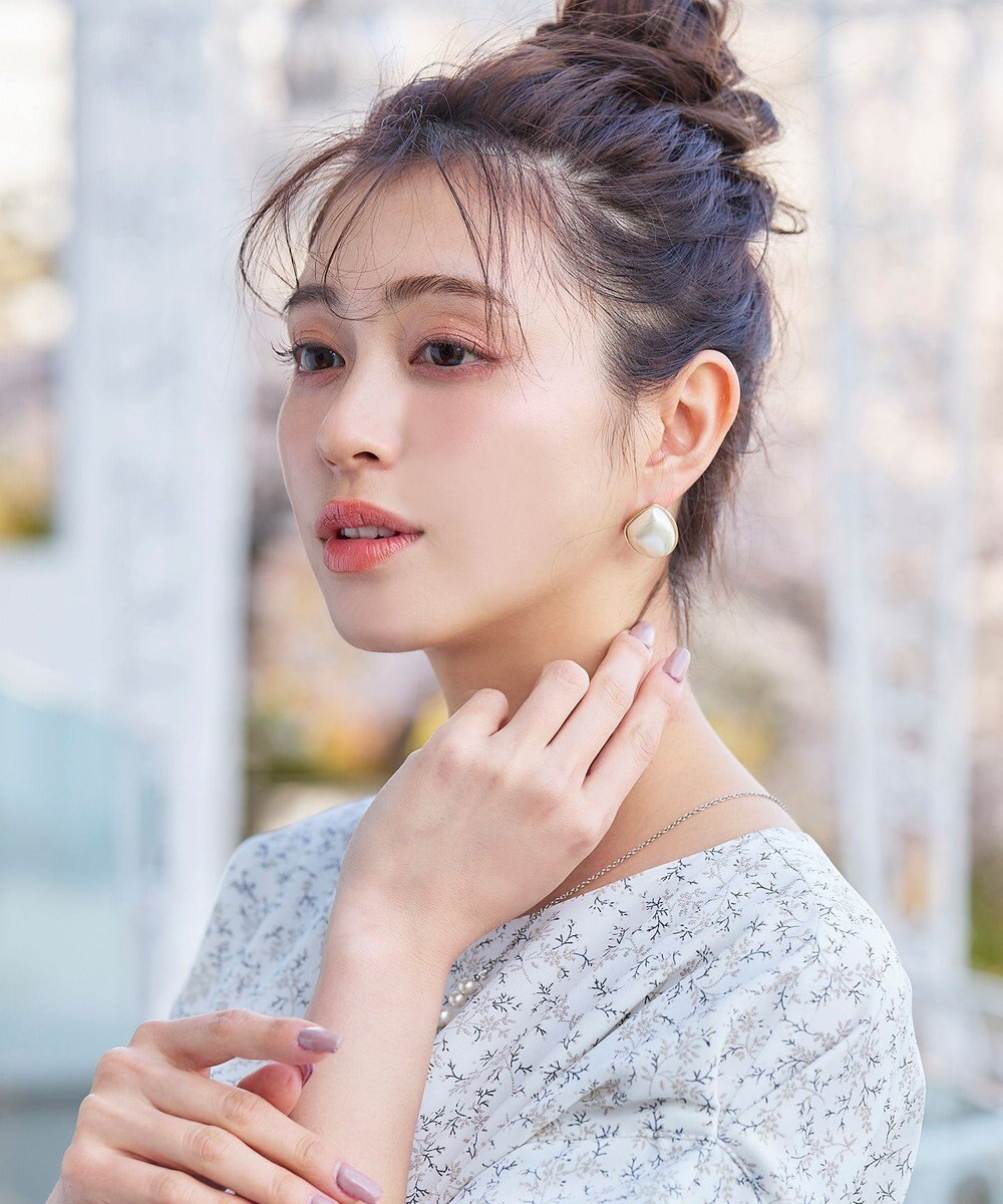 Tiaclasse 縁ありパールピアス 