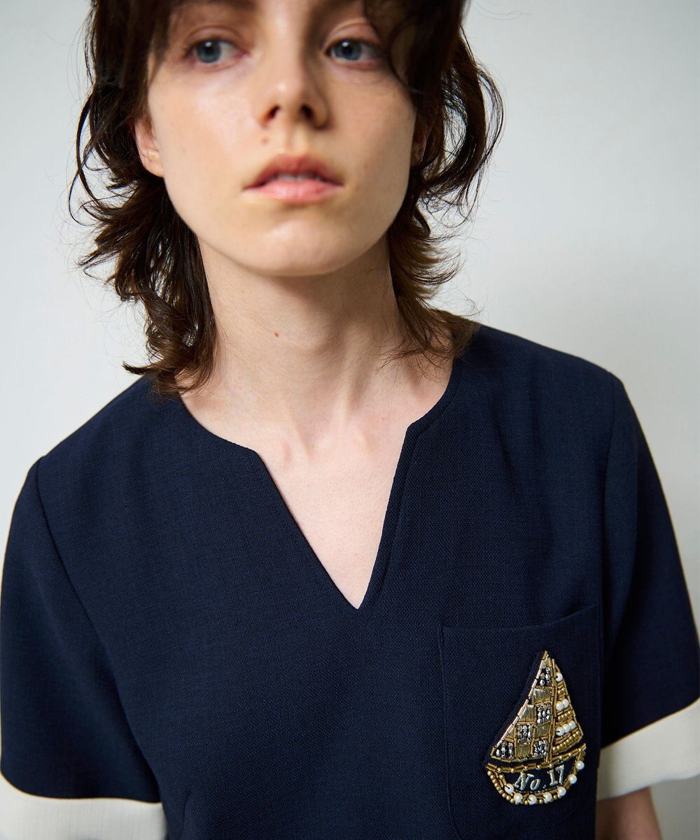 GRACE CONTINENTAL ビジューエンブレムワンピース 