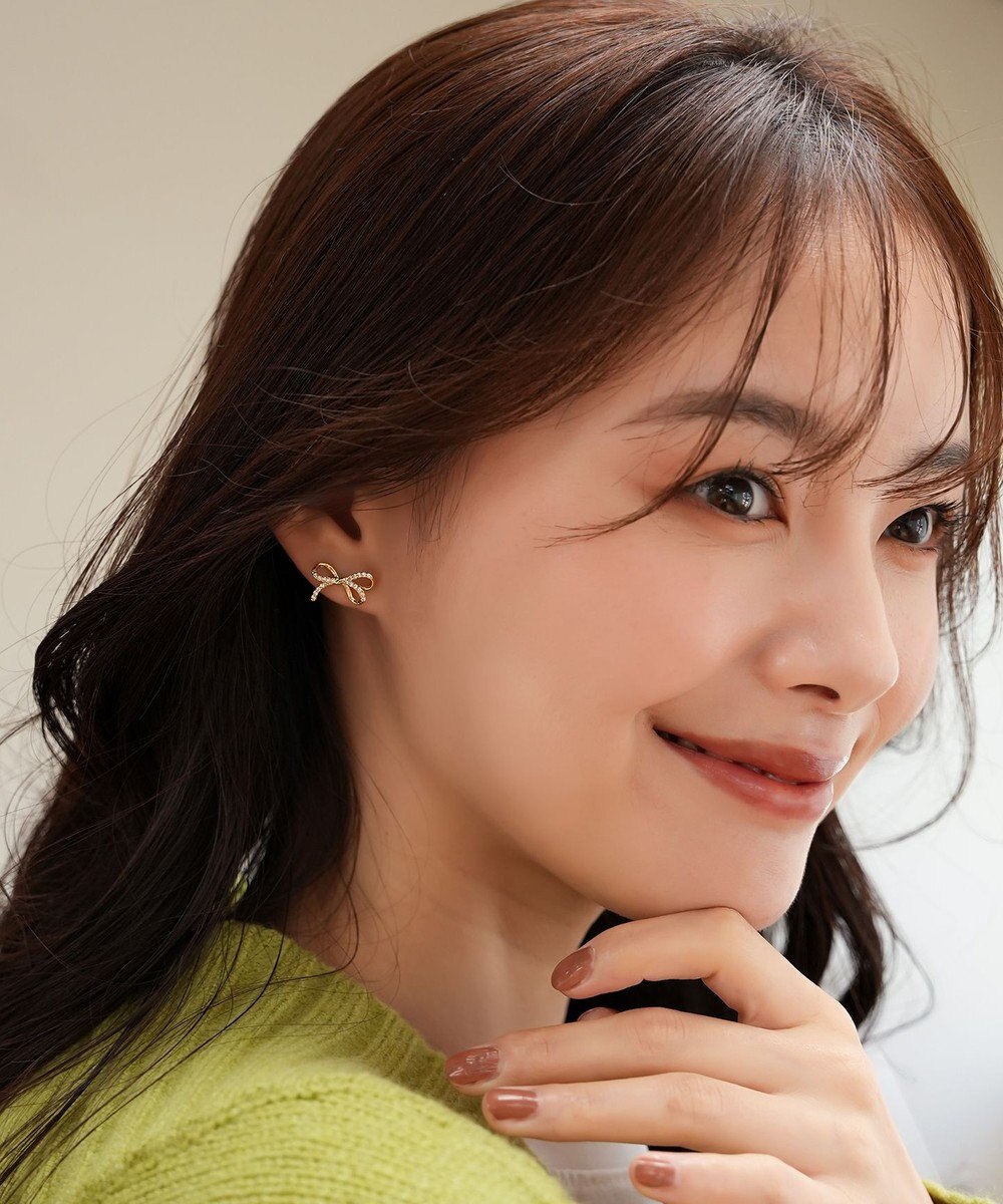 Tiaclasse 【金属アレルギー対応】ひねりリボンピアス 