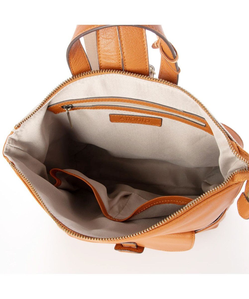 UNBILLION アトランタ ATLANTA / やぎ革軽量ボックス型リュック 