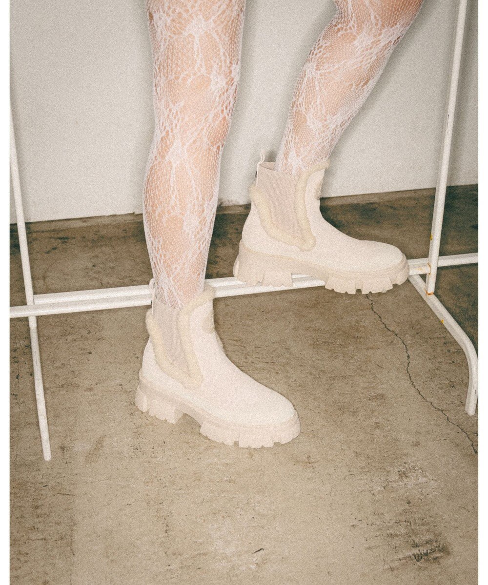 STEVE MADDEN TOWNSHIP 厚底サイドゴアムートンブーツ 