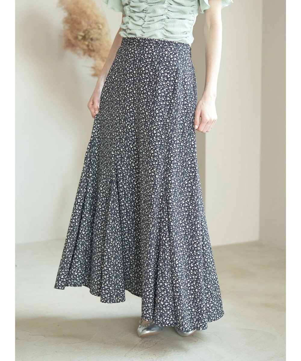 earth music&ecology 揺れる小花柄裾フレアスカート 
