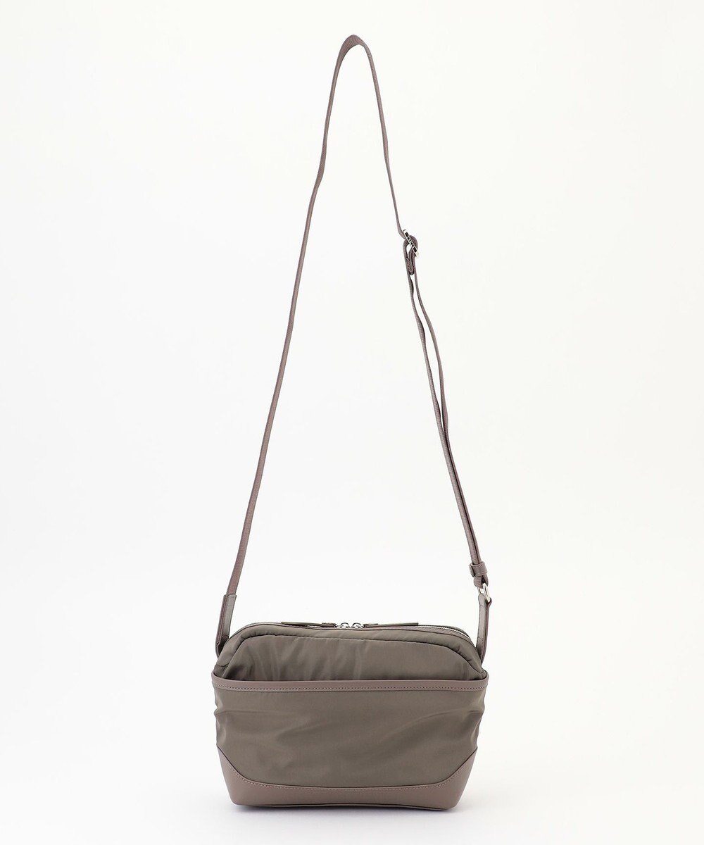 Y'SACCS シルキーリュクスショルダーバッグ 