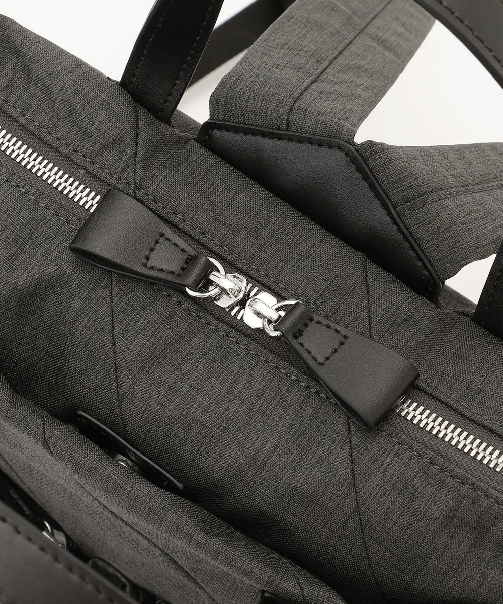 Y'SACCS ストリームラインデイパック 