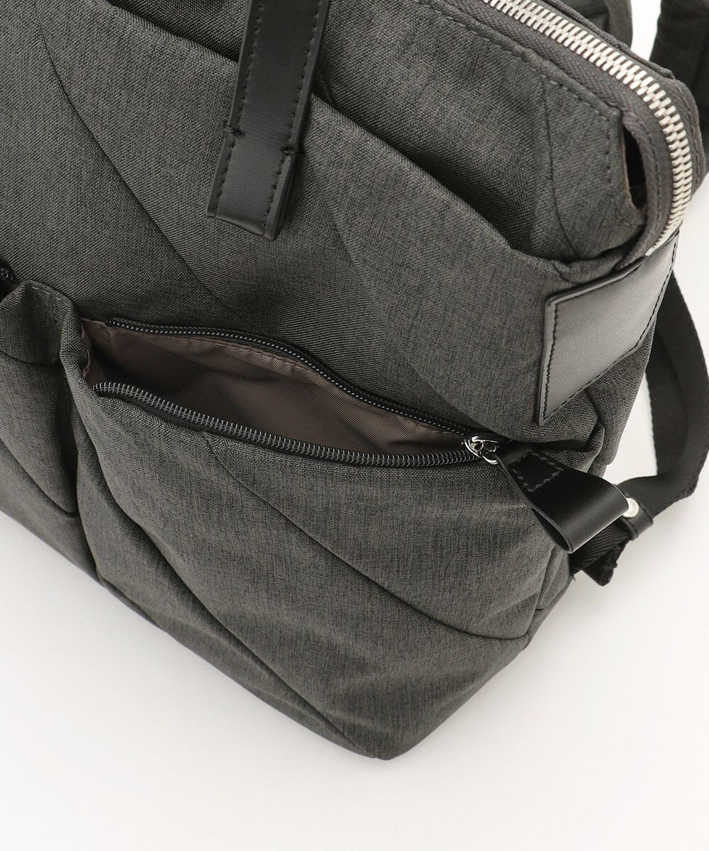 Y'SACCS ストリームラインデイパック 