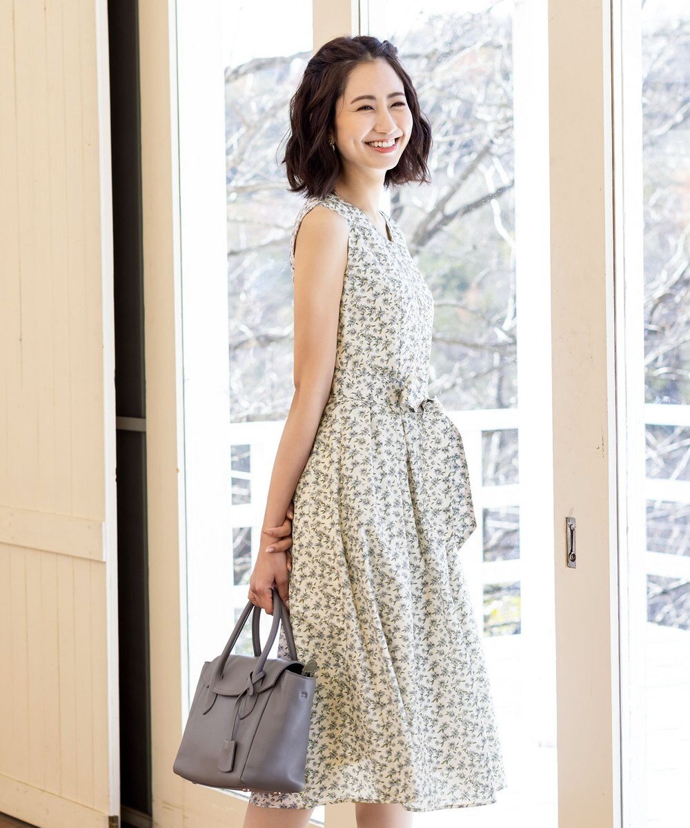 Tiaclasse 【洗える】華やかに着こなせる花柄ワンピース 