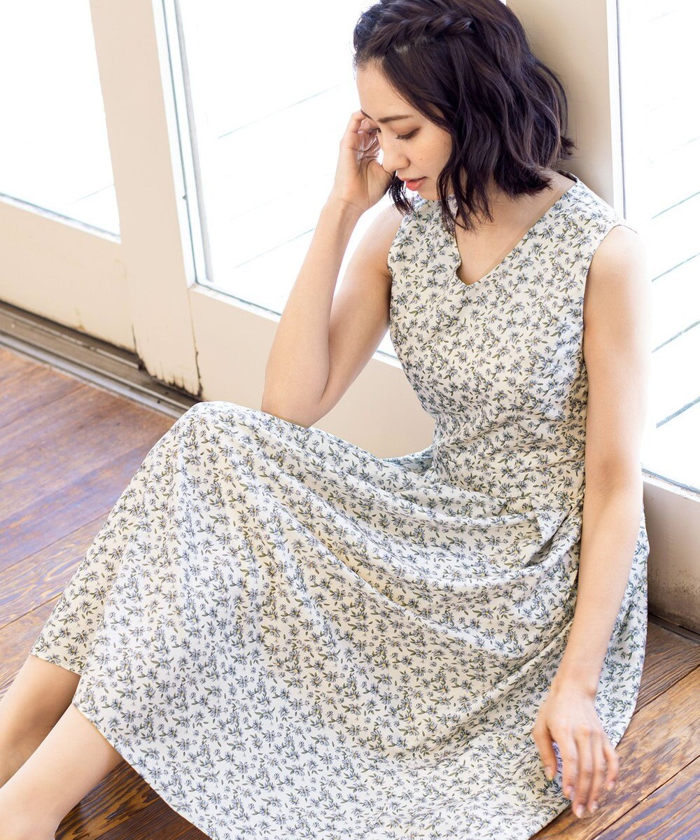 Tiaclasse 【洗える】華やかに着こなせる花柄ワンピース 