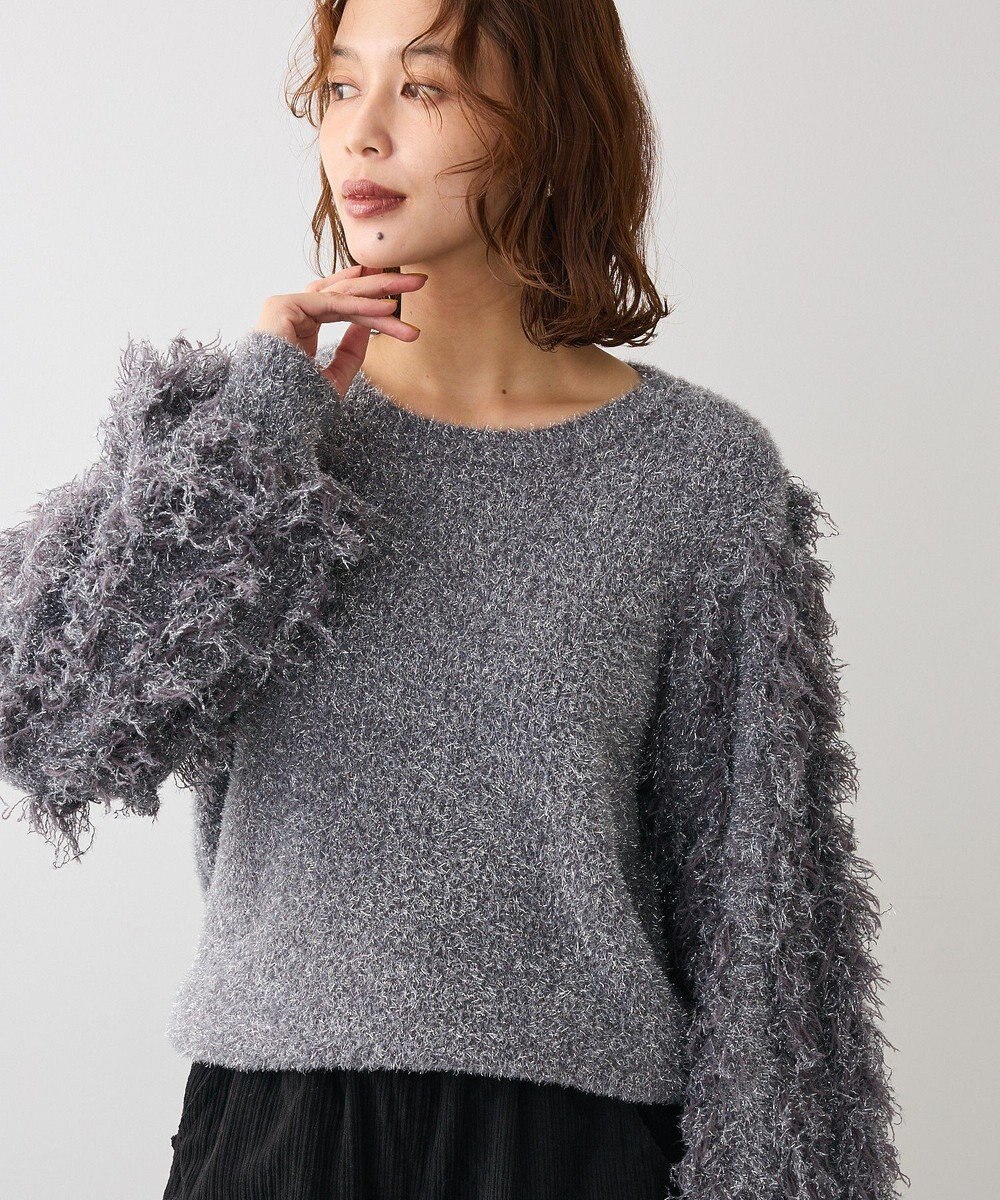 Green Parks ・ｆｕｒｒｙ　ｒａｔｅ　ラメフェザー袖フリンジニット 