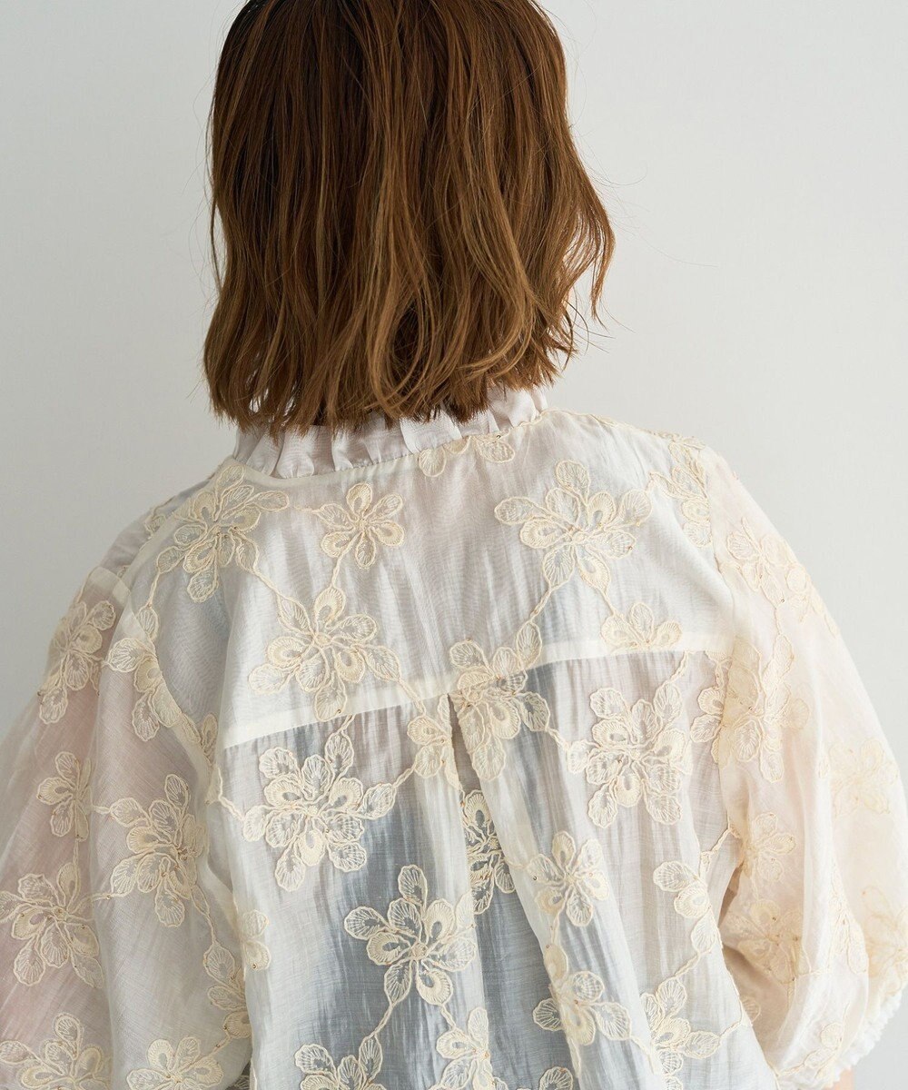 YECCA VECCA フリルVネック刺繍シアーシャツ 