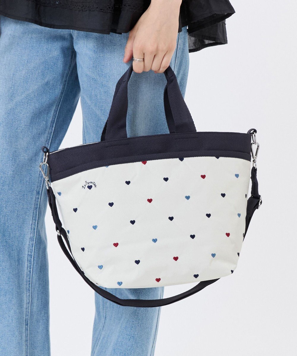 LeSportsac BUCKET TOTE/トリコロールハートエンブロイダリー 