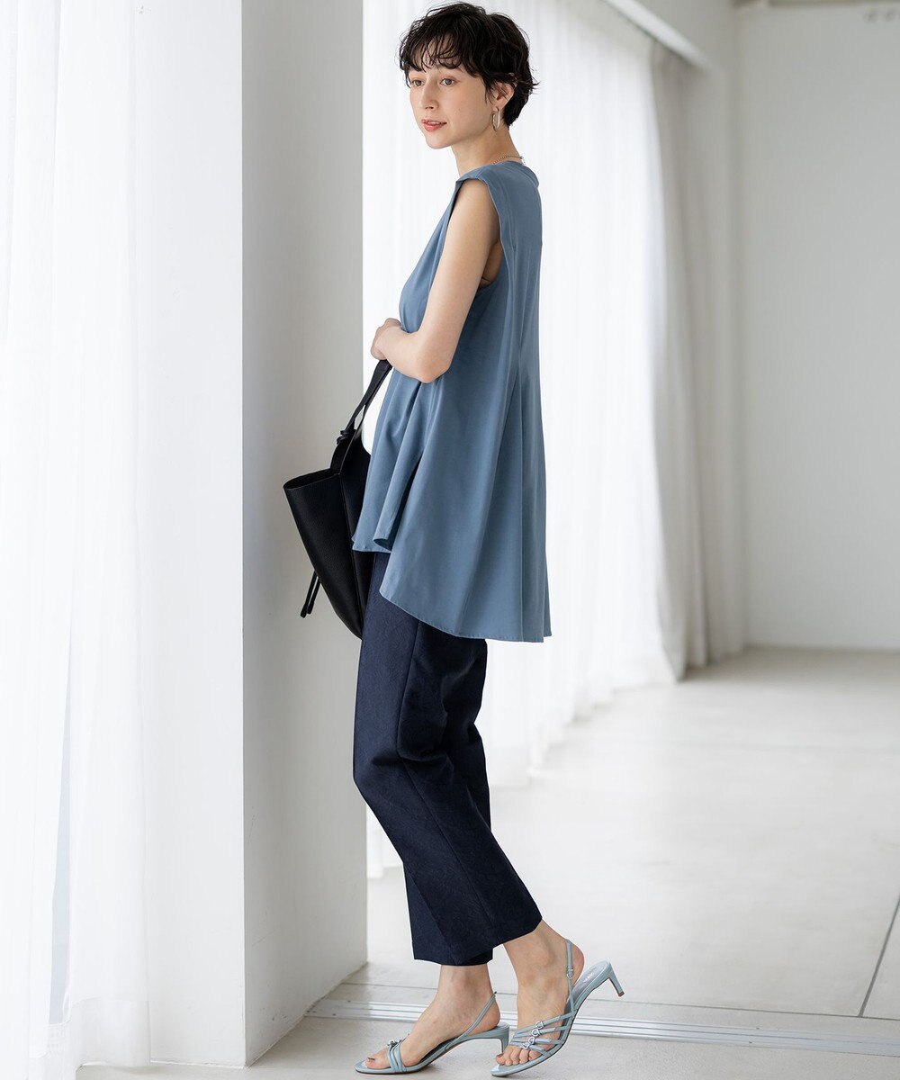 23区 L 【洗える】コンパクトヤーン フレアデザイン ノースリーブ カットソー 