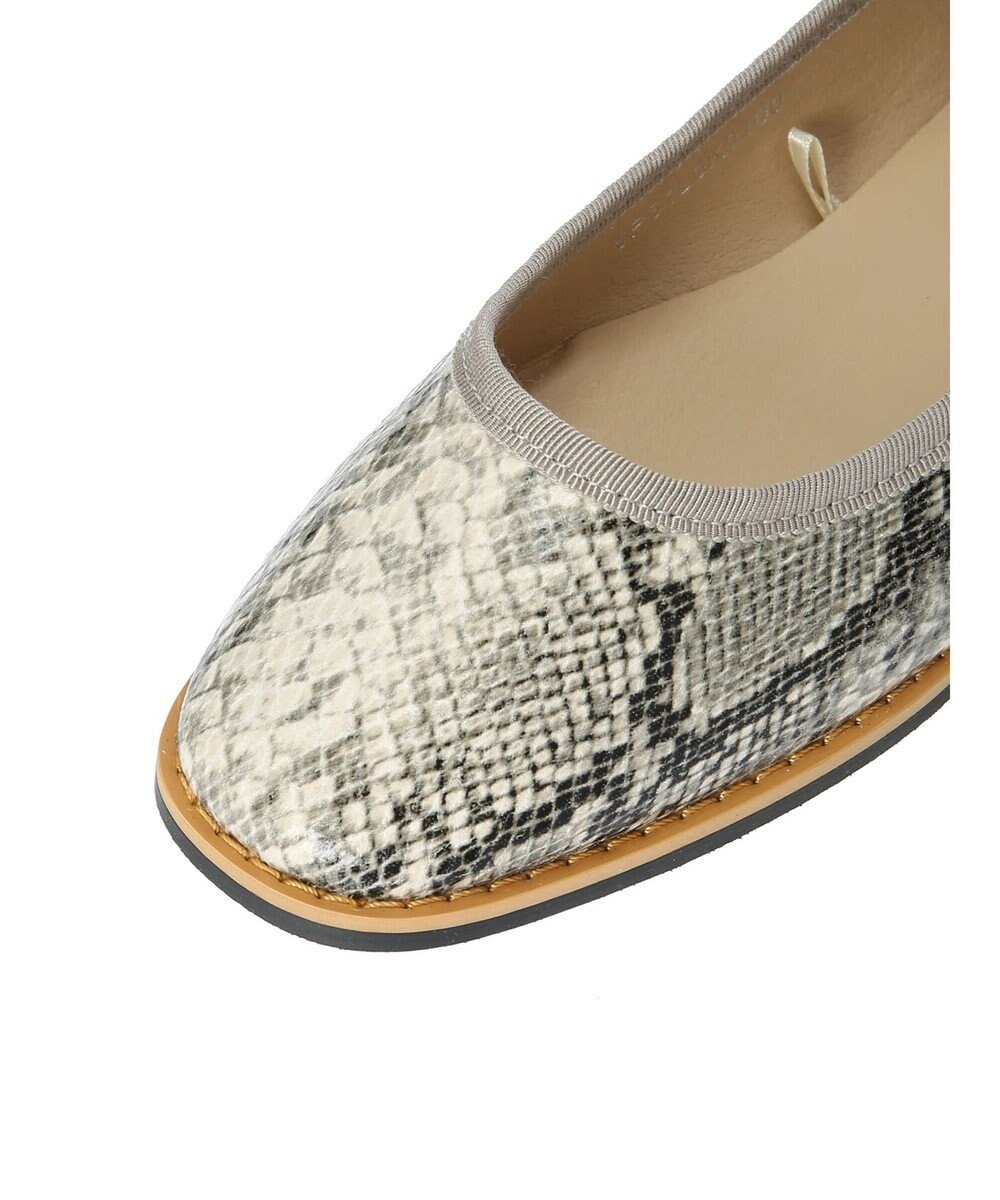 Green Parks ・ｓｏｕｖｅｎｉｒｖｅｌｌｅ　　ピースパンプス 